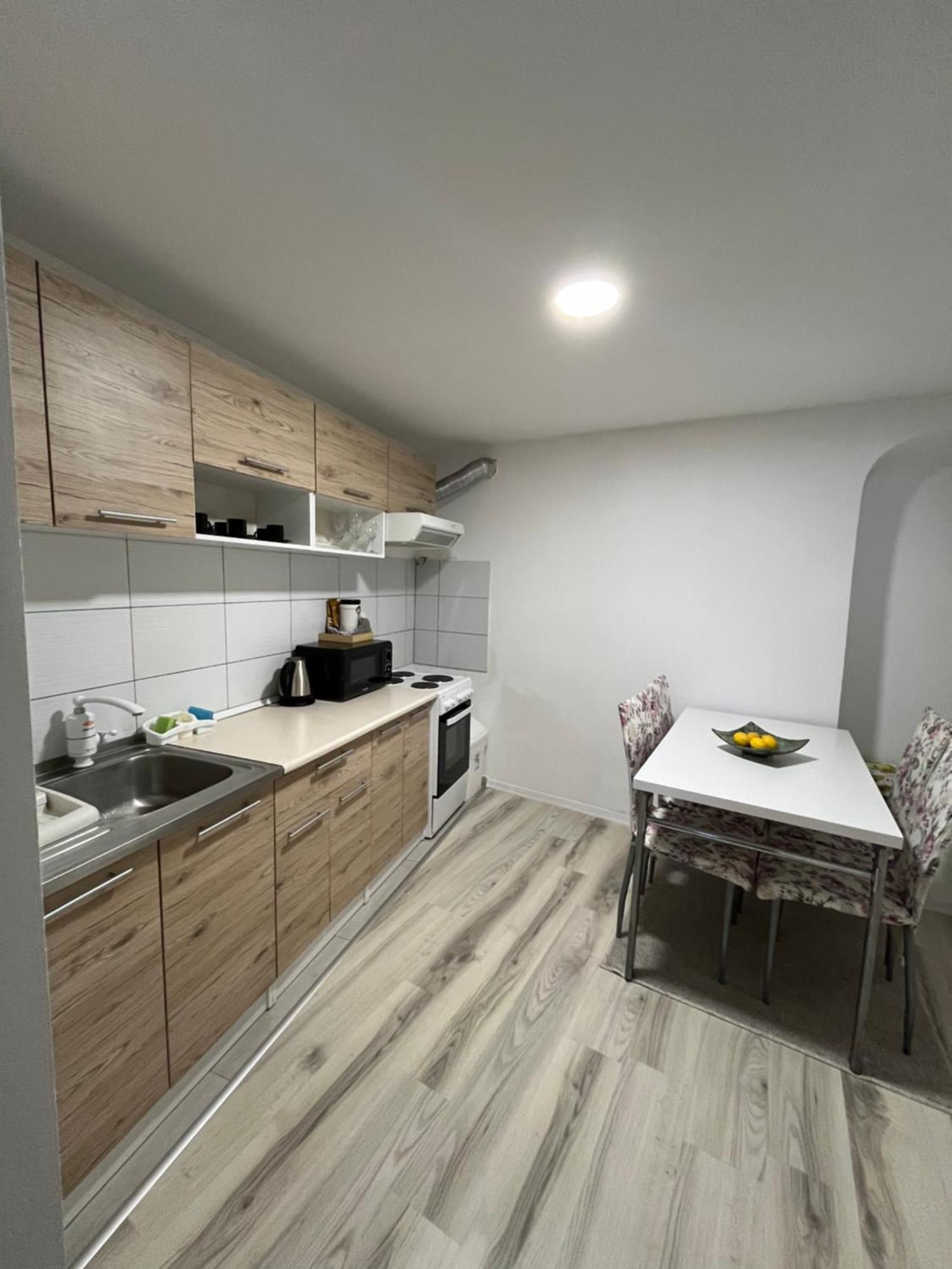 מוסטר Apartman Nermin מראה חיצוני תמונה