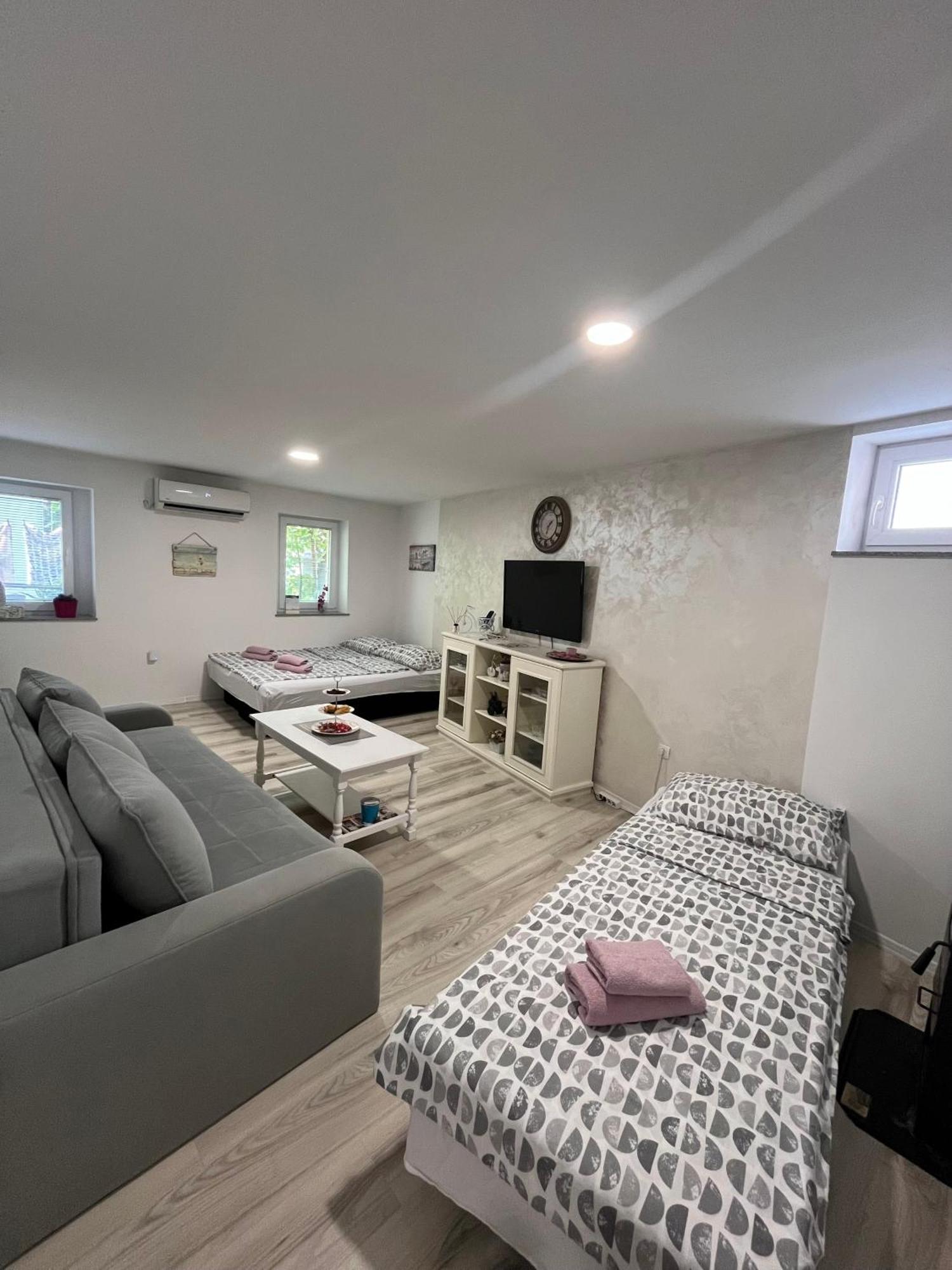 מוסטר Apartman Nermin מראה חיצוני תמונה