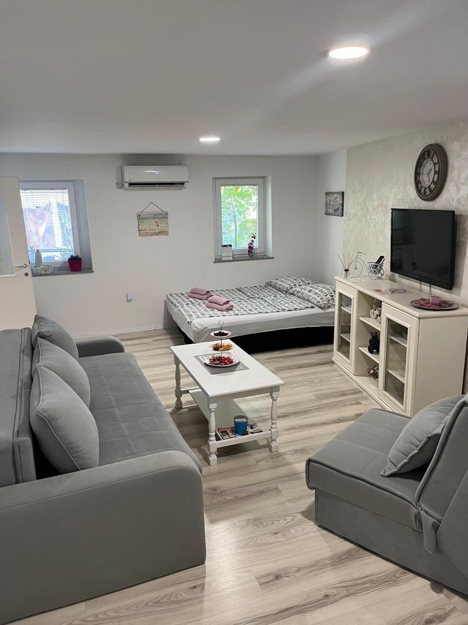 מוסטר Apartman Nermin מראה חיצוני תמונה